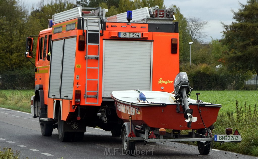 Einsatz BF Koeln PKW im See Koeln Esch P316.JPG - Miklos Laubert